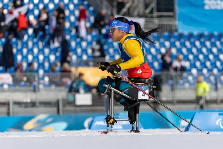 Reprodução X / Comitê Paralímpico Brasileiro Aline Rocha - quinta posição - melhor resultado de atleta mulher nos Jogos de Milão-Cortina 2026 - em 10/03/2026
